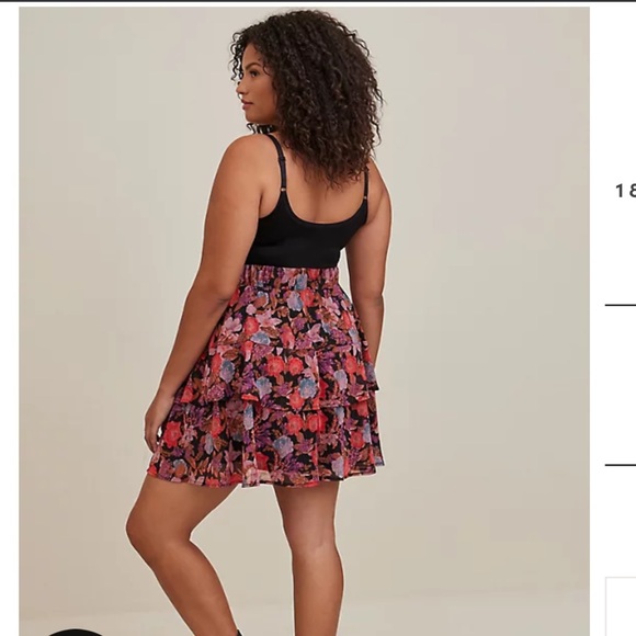 MINI CRINKLE LUREX TIERED SKIRT by Torrid! Size 3x - Picture 2 of 8